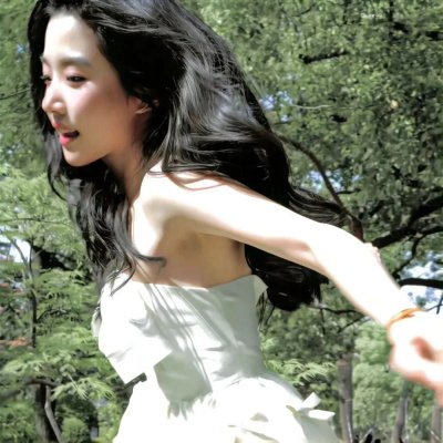 龙纹身的女鬼入镜